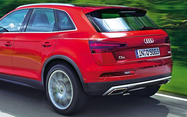 2017-Audi-Q5-rear-view