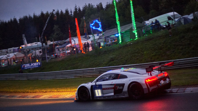 Audi-R8-LMS-Audi-Sport-Team-Phoenix-1-Christopher-Haase-Christian-Mamerow-Ren-Rast-Markus-Winkelhock-24h-Nuerburgring-Donnerstag-1-Qualifying-14-5-2015-articleTitle-42a0f9e6-864569