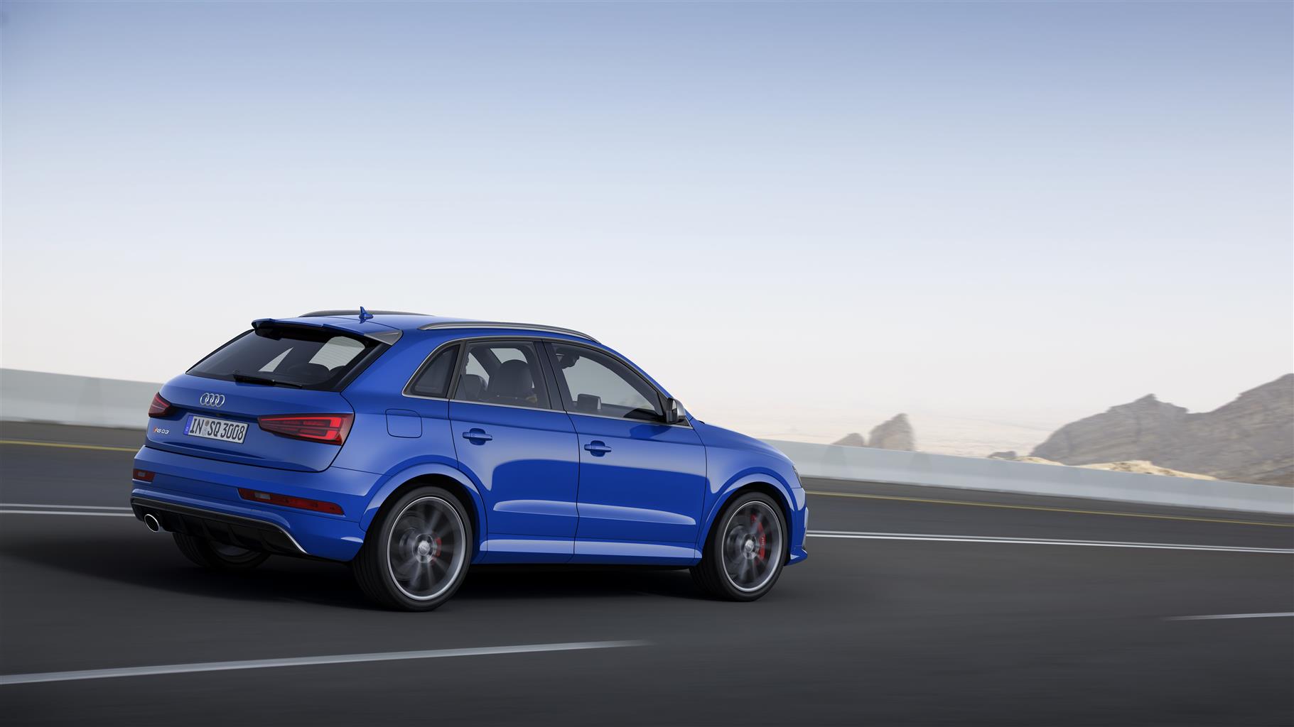 RS Q3 performance_audicafe_11