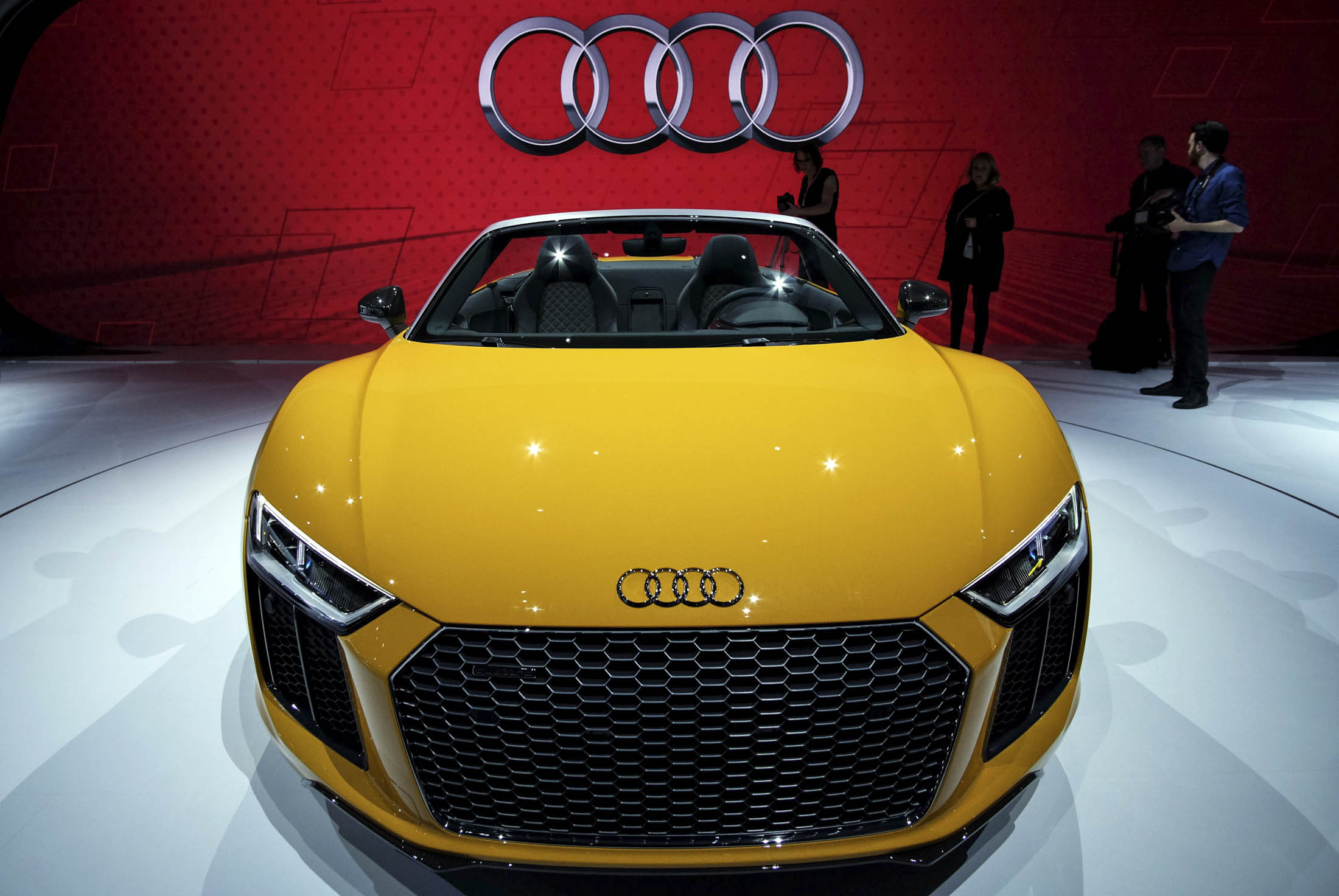 The Audi R8 Spyder is pictured during the New York International Auto Show on March 23, 2016. / AFP / Jewel SAMAD        (Photo credit should read JEWEL SAMAD/AFP/Getty Images)