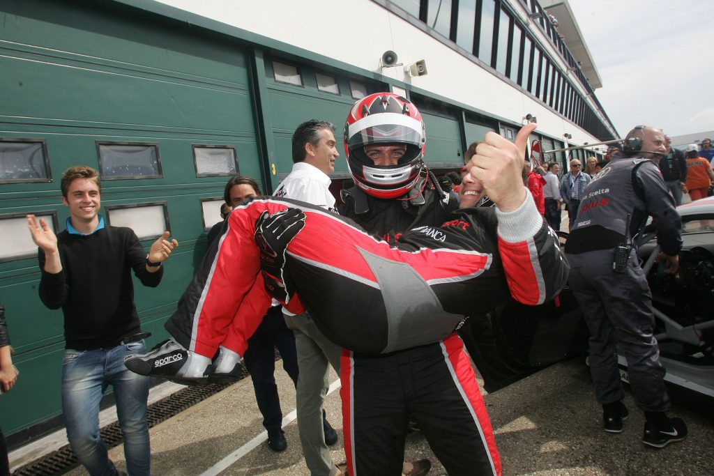 La felicità di Matias Russo ed Emanuele Zonzini dopo la vittoria in classe GT3