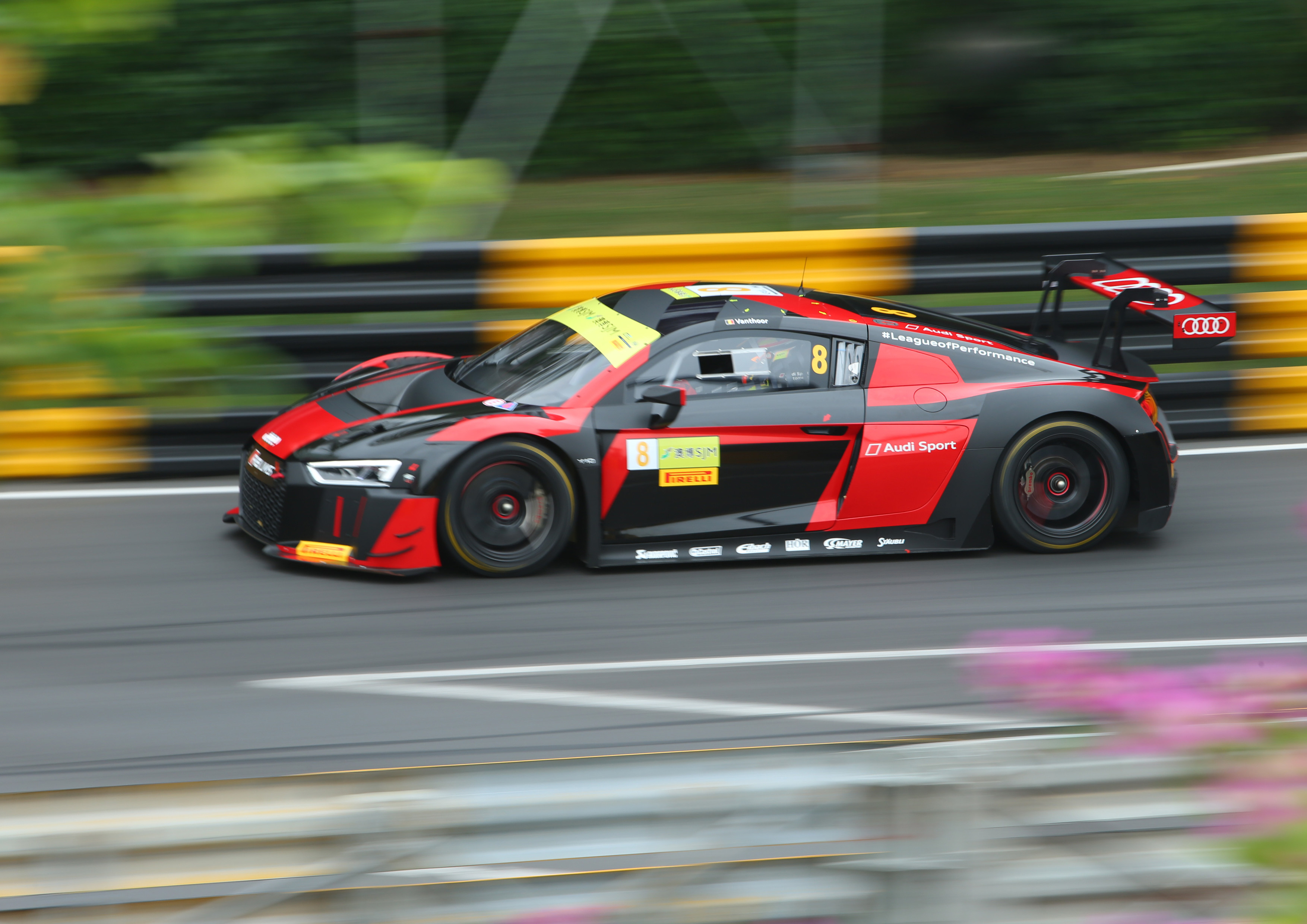 Мазерати мс 12. Гоночные машины фото мазератти. 12 racing. Lister storm v12. 12 racing.